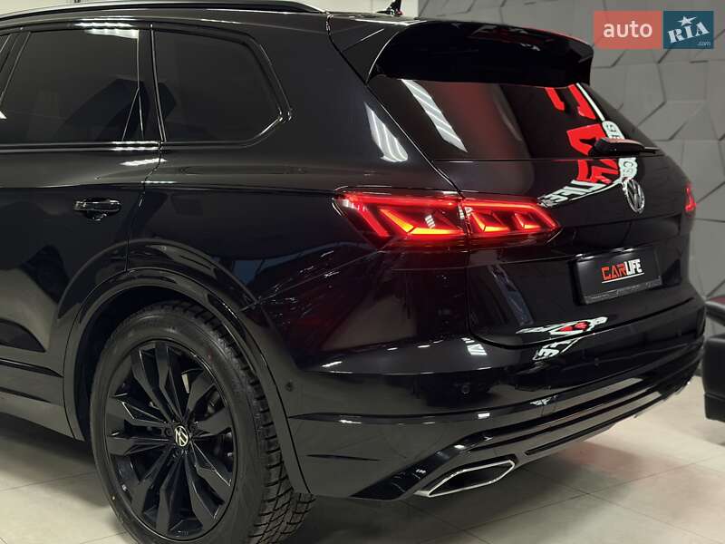 Позашляховик / Кросовер Volkswagen Touareg 2020 в Тернополі