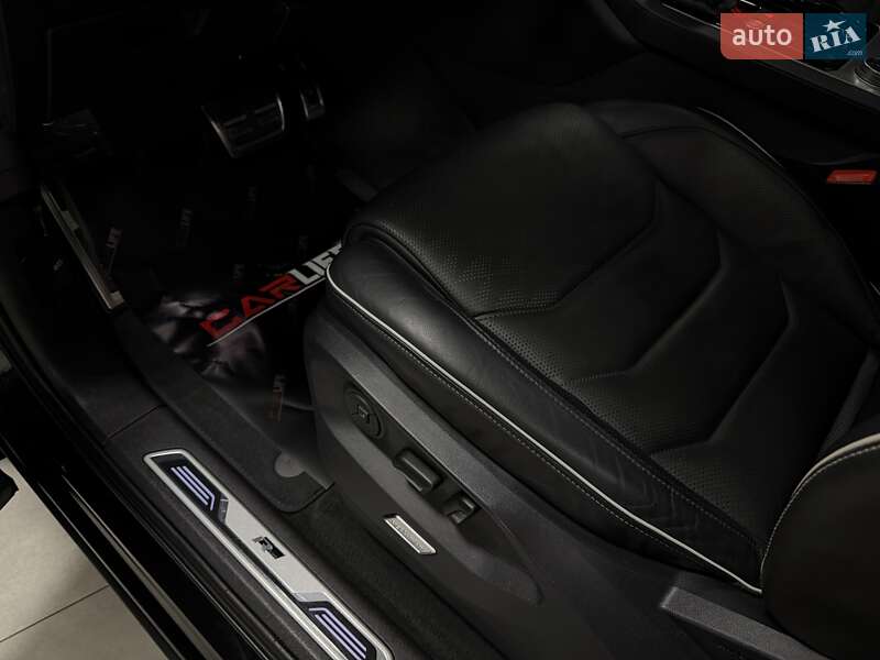 Позашляховик / Кросовер Volkswagen Touareg 2020 в Тернополі