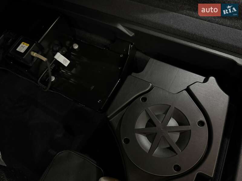 Позашляховик / Кросовер Volkswagen Touareg 2020 в Тернополі