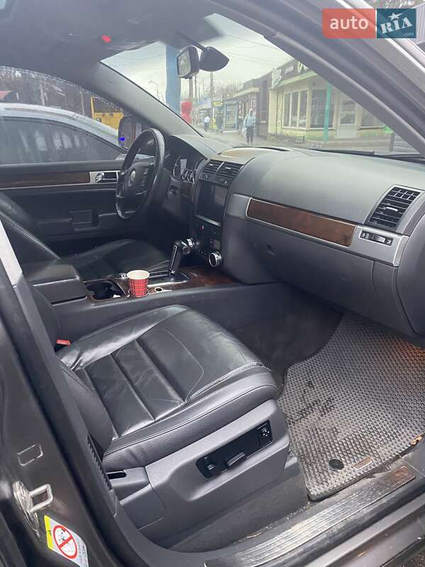 Позашляховик / Кросовер Volkswagen Touareg 2008 в Полтаві