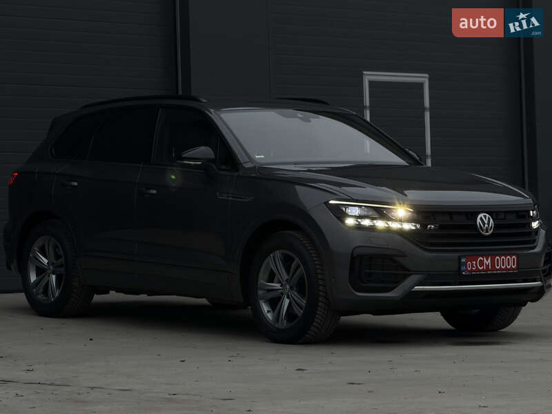 Позашляховик / Кросовер Volkswagen Touareg 2019 в Дубні