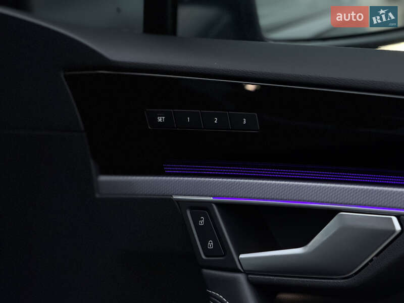 Позашляховик / Кросовер Volkswagen Touareg 2019 в Дубні