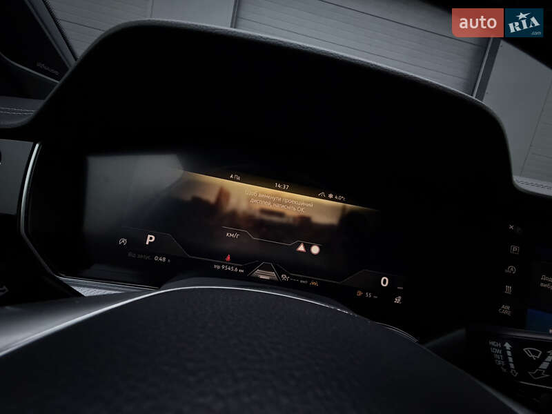 Позашляховик / Кросовер Volkswagen Touareg 2019 в Дубні