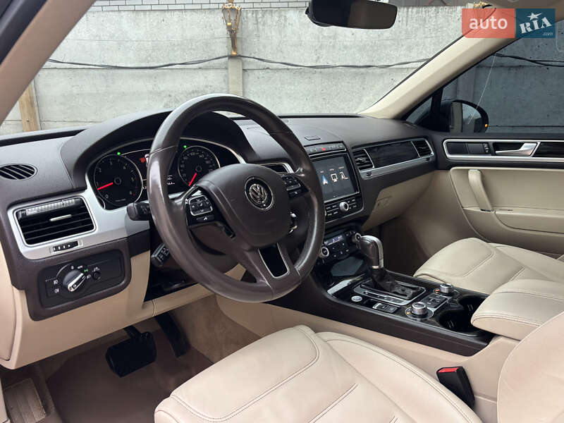 Внедорожник / Кроссовер Volkswagen Touareg 2017 в Днепре фото 26 Внедорожник / Кроссовер Volkswagen Touareg 2017 в Днепре