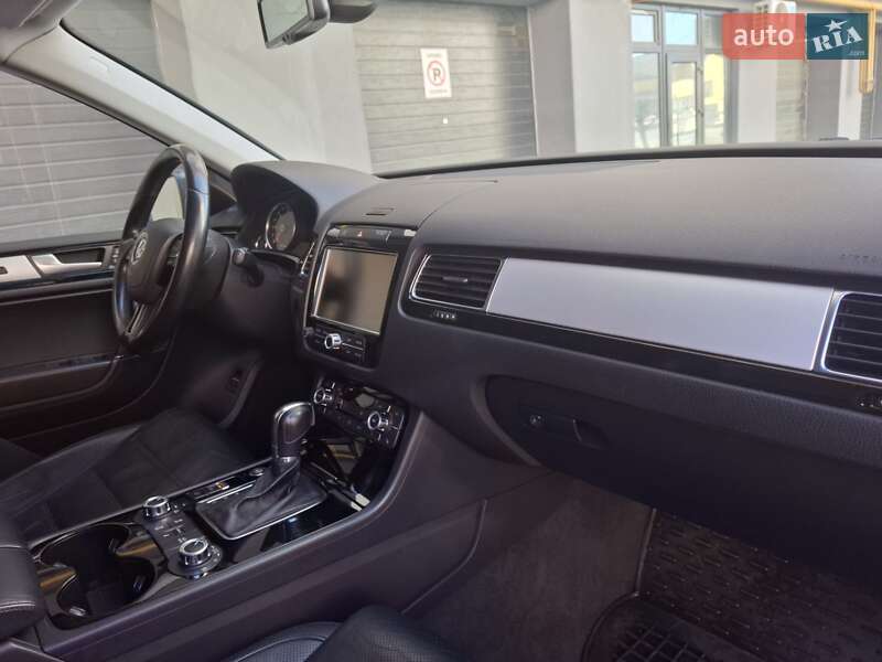 Позашляховик / Кросовер Volkswagen Touareg 2011 в Хмельницькому фото 49 Позашляховик / Кросовер Volkswagen Touareg 2011 в Хмельницькому