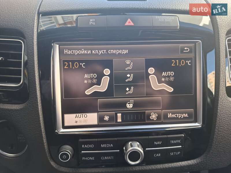 Позашляховик / Кросовер Volkswagen Touareg 2011 в Хмельницькому фото 78 Позашляховик / Кросовер Volkswagen Touareg 2011 в Хмельницькому