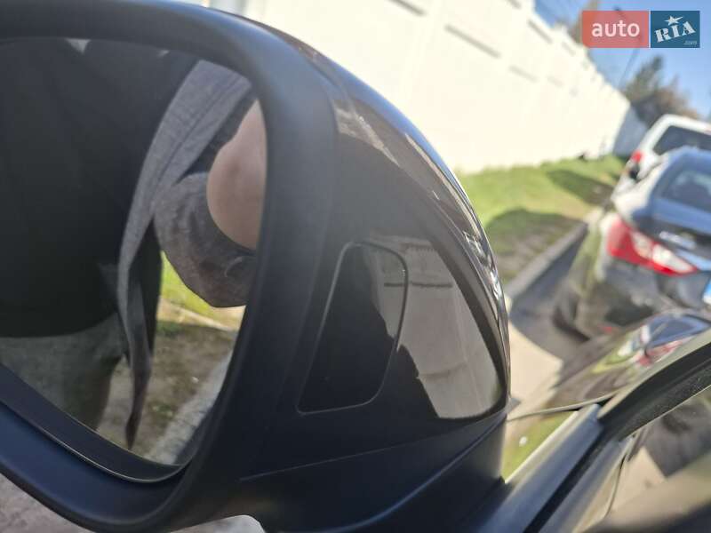 Позашляховик / Кросовер Volkswagen Touareg 2011 в Хмельницькому фото 89 Позашляховик / Кросовер Volkswagen Touareg 2011 в Хмельницькому