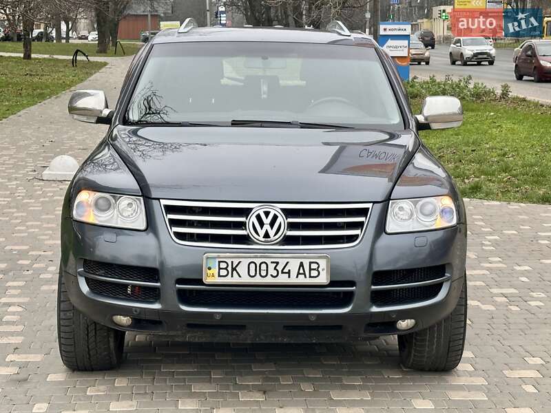 Внедорожник / Кроссовер Volkswagen Touareg 2006 в Одессе