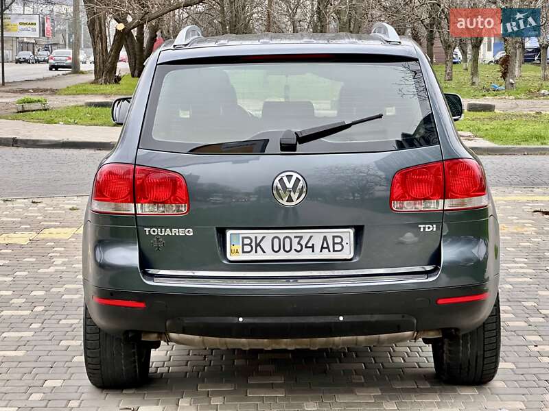 Внедорожник / Кроссовер Volkswagen Touareg 2006 в Одессе