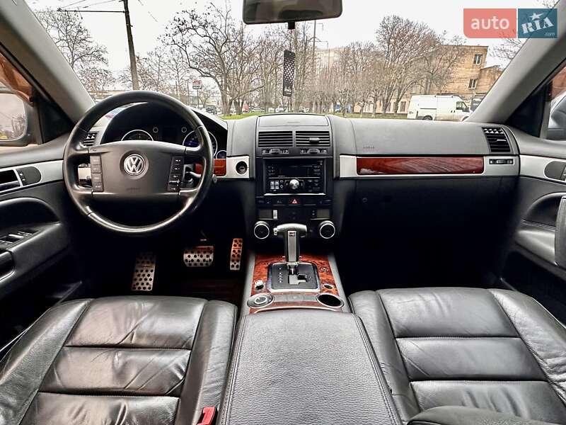 Внедорожник / Кроссовер Volkswagen Touareg 2006 в Одессе