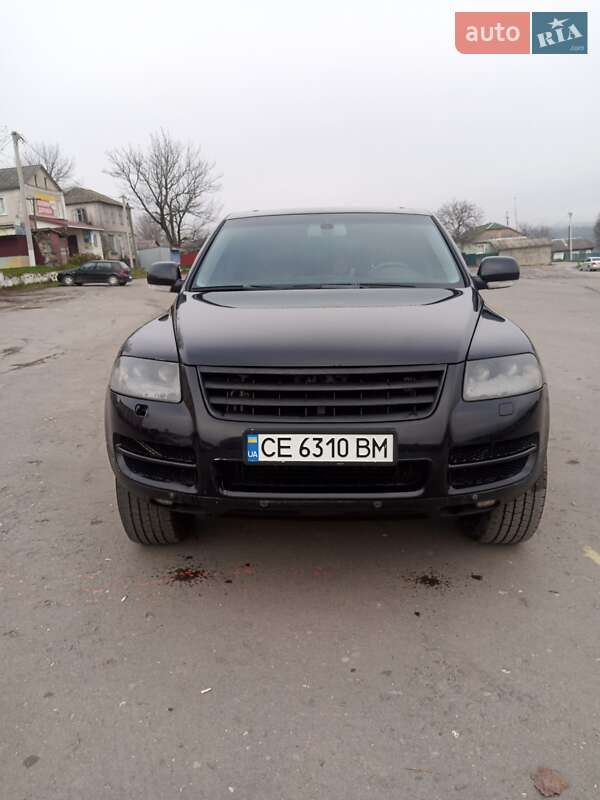 Позашляховик / Кросовер Volkswagen Touareg 2004 в Новій Ушиці