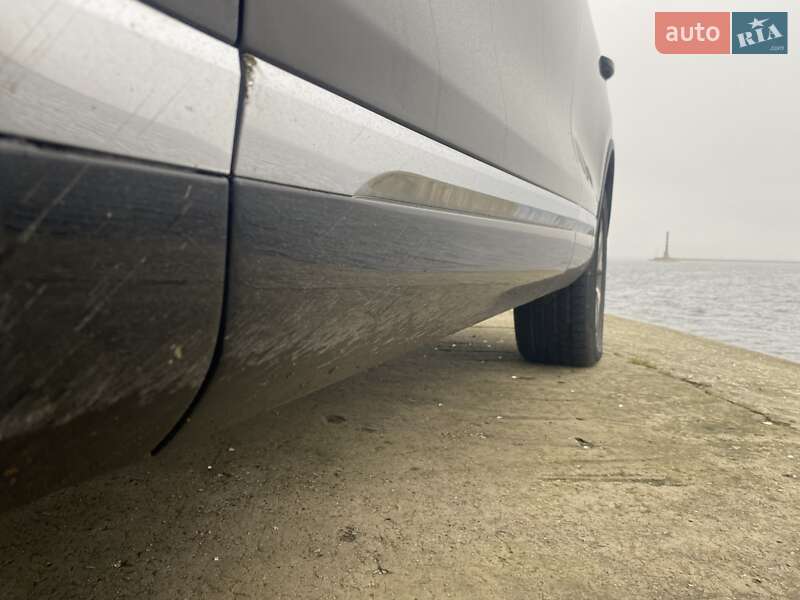 Позашляховик / Кросовер Volkswagen Touareg 2013 в Каневі фото 24 Позашляховик / Кросовер Volkswagen Touareg 2013 в Каневі