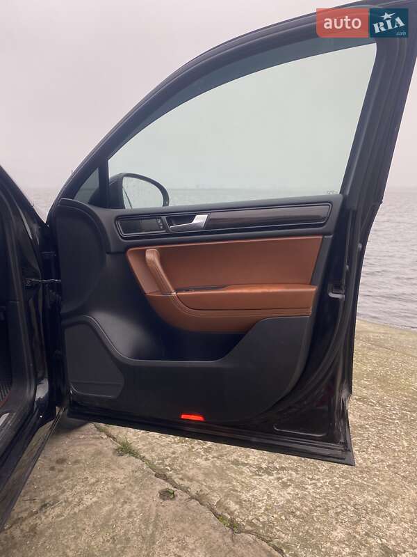 Позашляховик / Кросовер Volkswagen Touareg 2013 в Каневі фото 51 Позашляховик / Кросовер Volkswagen Touareg 2013 в Каневі