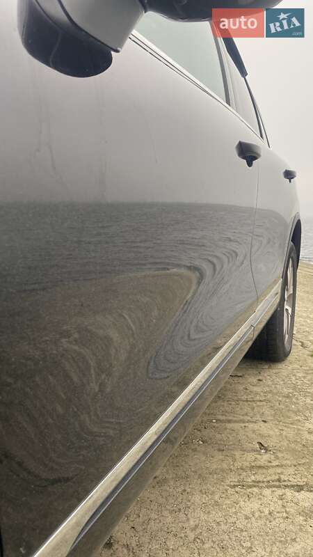 Позашляховик / Кросовер Volkswagen Touareg 2013 в Каневі фото 66 Позашляховик / Кросовер Volkswagen Touareg 2013 в Каневі