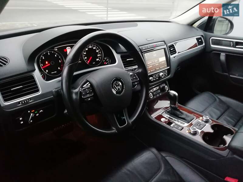 Внедорожник / Кроссовер Volkswagen Touareg 2016 в Киеве фото 7 Внедорожник / Кроссовер Volkswagen Touareg 2016 в Киеве