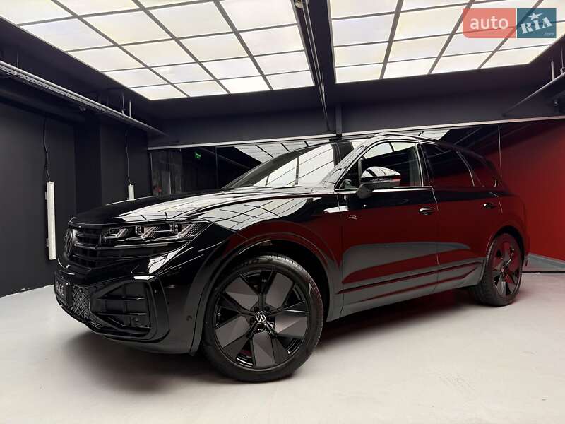 Позашляховик / Кросовер Volkswagen Touareg 2025 в Києві