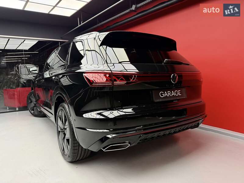 Позашляховик / Кросовер Volkswagen Touareg 2025 в Києві