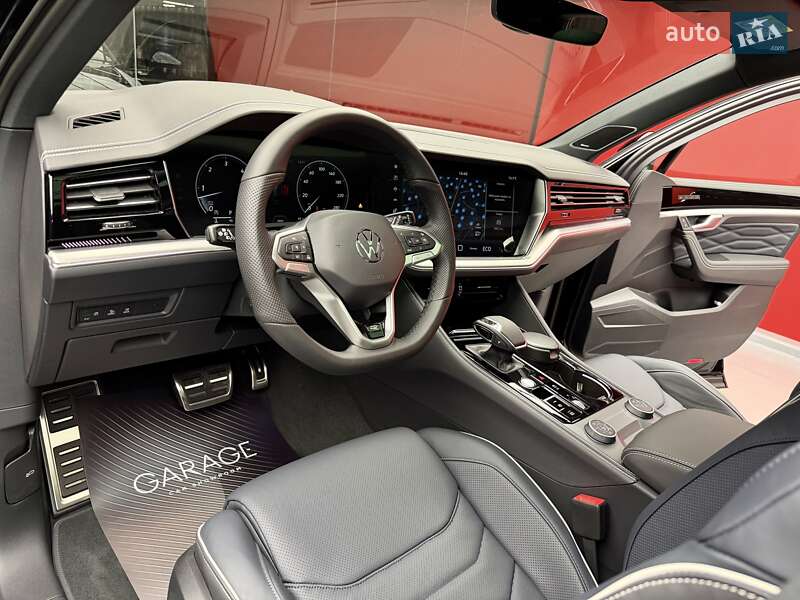 Позашляховик / Кросовер Volkswagen Touareg 2025 в Києві