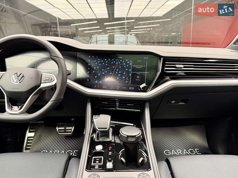 Позашляховик / Кросовер Volkswagen Touareg 2025 в Києві