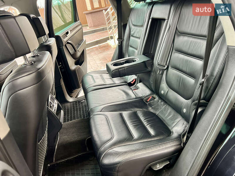 Позашляховик / Кросовер Volkswagen Touareg 2010 в Чернівцях фото 28 Позашляховик / Кросовер Volkswagen Touareg 2010 в Чернівцях