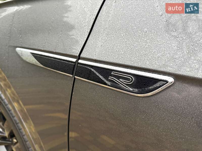 Внедорожник / Кроссовер Volkswagen Touareg 2021 в Днепре