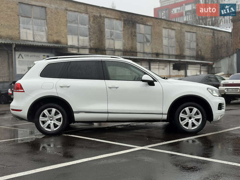 Внедорожник / Кроссовер Volkswagen Touareg 2014 в Киеве фото 18 Внедорожник / Кроссовер Volkswagen Touareg 2014 в Киеве