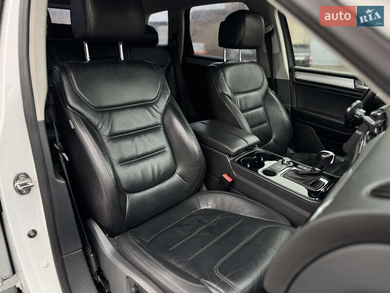 Внедорожник / Кроссовер Volkswagen Touareg 2014 в Киеве фото 59 Внедорожник / Кроссовер Volkswagen Touareg 2014 в Киеве