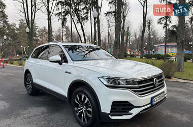 Внедорожник / Кроссовер Volkswagen Touareg 2020 в Харькове
