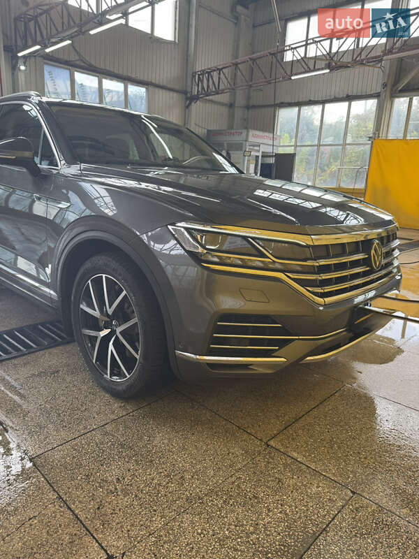 Позашляховик / Кросовер Volkswagen Touareg 2021 в Дніпрі фото 4 Позашляховик / Кросовер Volkswagen Touareg 2021 в Дніпрі