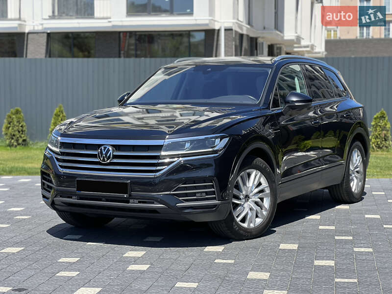Внедорожник / Кроссовер Volkswagen Touareg 2021 в Ужгороде