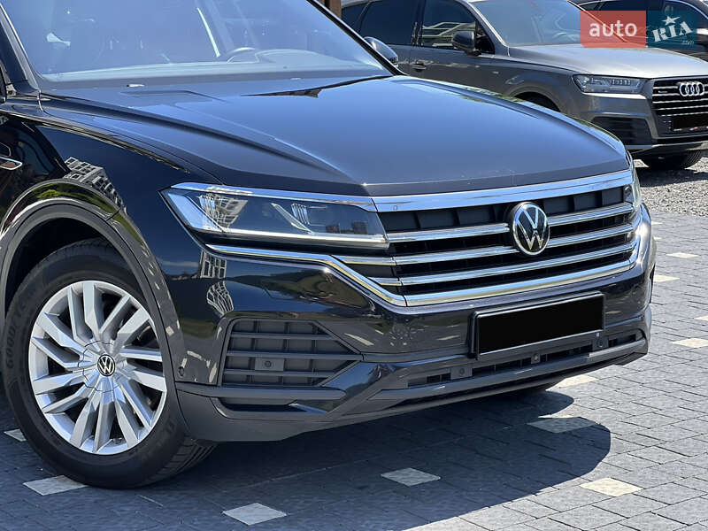 Внедорожник / Кроссовер Volkswagen Touareg 2021 в Ужгороде