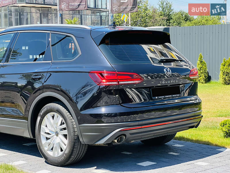 Внедорожник / Кроссовер Volkswagen Touareg 2021 в Ужгороде