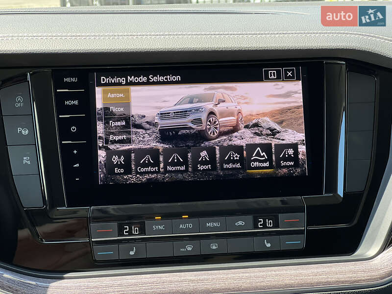 Внедорожник / Кроссовер Volkswagen Touareg 2021 в Ужгороде