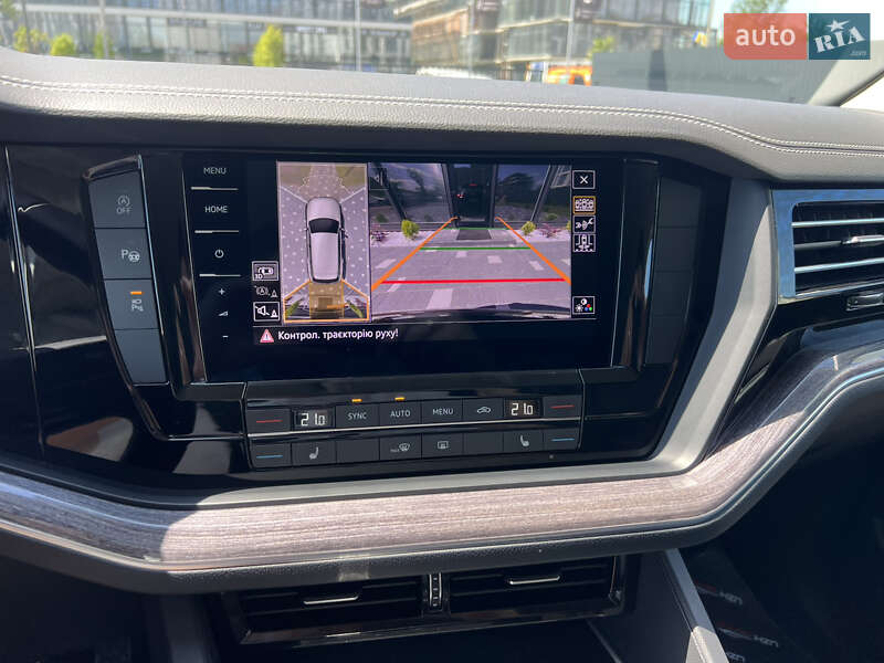 Внедорожник / Кроссовер Volkswagen Touareg 2021 в Ужгороде