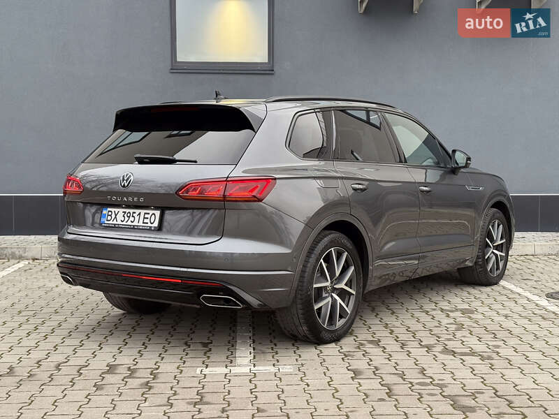 Внедорожник / Кроссовер Volkswagen Touareg 2021 в Хмельницком