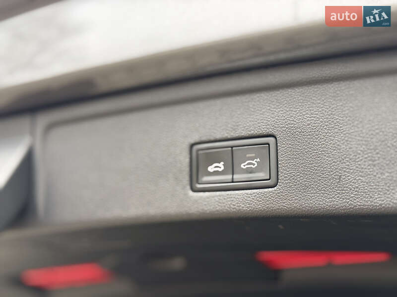 Внедорожник / Кроссовер Volkswagen Touareg 2021 в Хмельницком