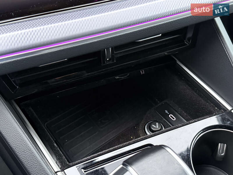 Внедорожник / Кроссовер Volkswagen Touareg 2021 в Хмельницком