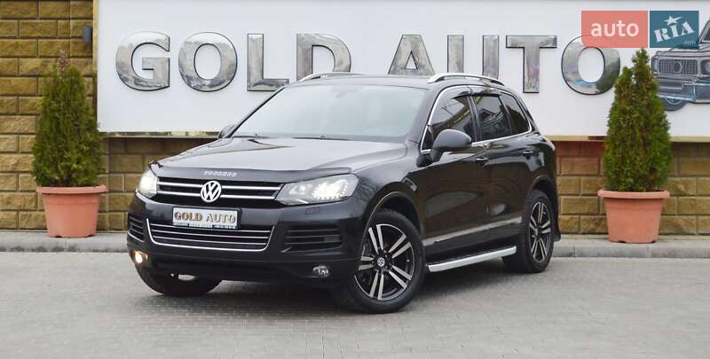Позашляховик / Кросовер Volkswagen Touareg 2013 в Одесі