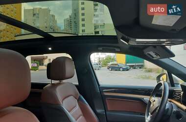 Позашляховик / Кросовер Volkswagen Touareg 2018 в Києві