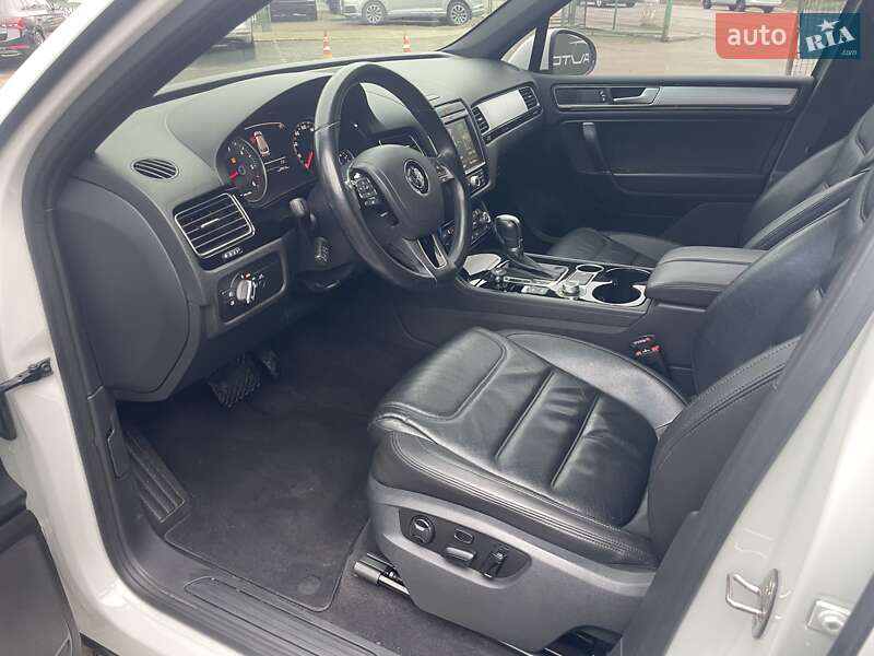 Позашляховик / Кросовер Volkswagen Touareg 2014 в Чернівцях фото 12 Позашляховик / Кросовер Volkswagen Touareg 2014 в Чернівцях
