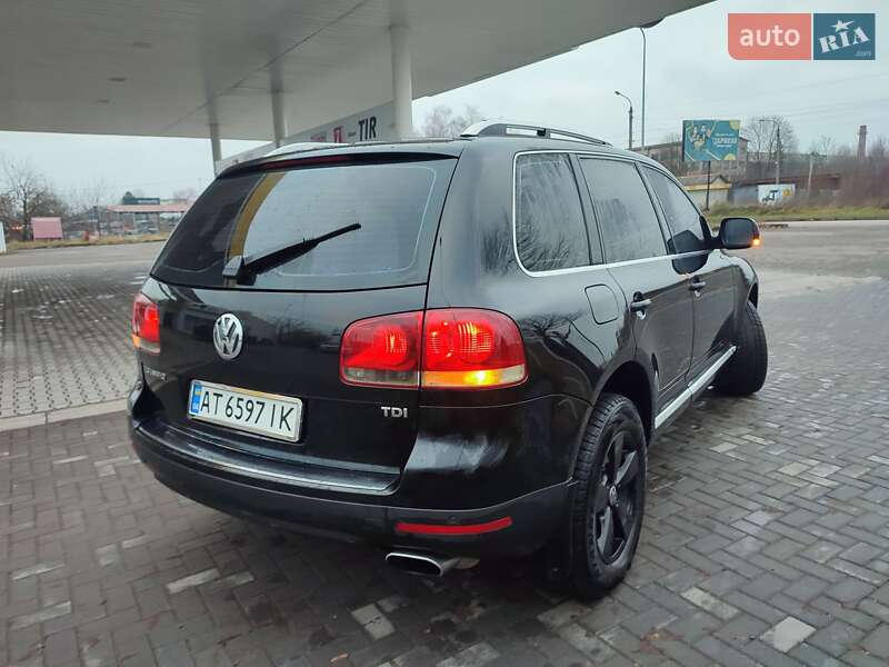 Внедорожник / Кроссовер Volkswagen Touareg 2005 в Коломые