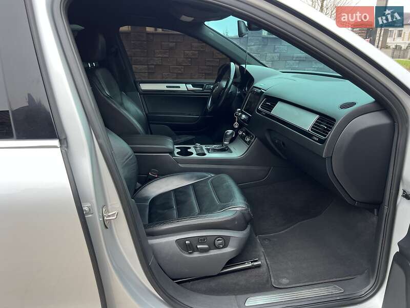Внедорожник / Кроссовер Volkswagen Touareg 2010 в Ровно фото 24 Внедорожник / Кроссовер Volkswagen Touareg 2010 в Ровно