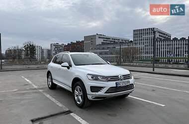 Позашляховик / Кросовер Volkswagen Touareg 2014 в Львові