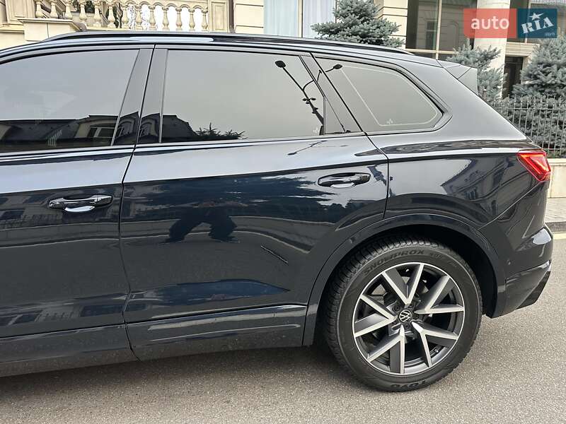 Внедорожник / Кроссовер Volkswagen Touareg 2021 в Киеве фото 17 Внедорожник / Кроссовер Volkswagen Touareg 2021 в Киеве