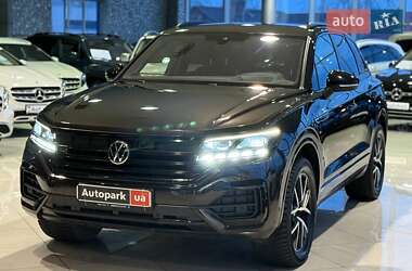 Позашляховик / Кросовер Volkswagen Touareg 2021 в Одесі