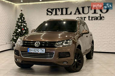 Внедорожник / Кроссовер Volkswagen Touareg 2013 в Одессе