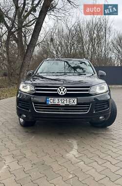 Внедорожник / Кроссовер Volkswagen Touareg 2011 в Черновцах