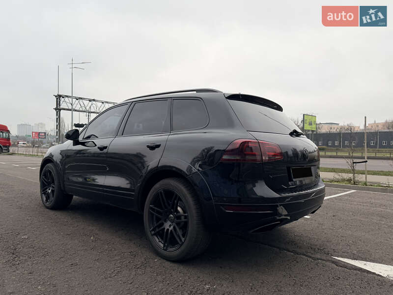 Позашляховик / Кросовер Volkswagen Touareg 2014 в Києві фото 5 Позашляховик / Кросовер Volkswagen Touareg 2014 в Києві