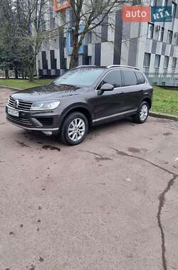 Позашляховик / Кросовер Volkswagen Touareg 2017 в Житомирі
