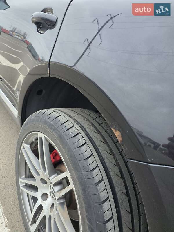 Внедорожник / Кроссовер Volkswagen Touareg 2008 в Луцке